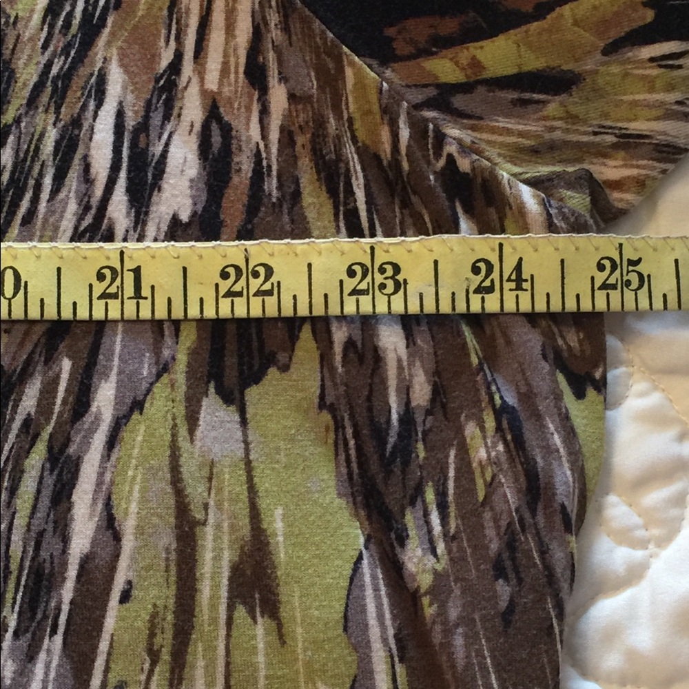 Ruby Rd. Plus-Size Asymmetrical Tunic Top - Picture 4 of 5